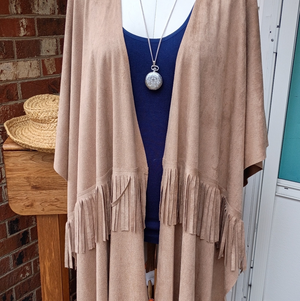 ANDERSON & LAUTH "ELLA" ANTHROPOLOGIE FAUX DUEDE LONG FRINGE BOHO CAPE